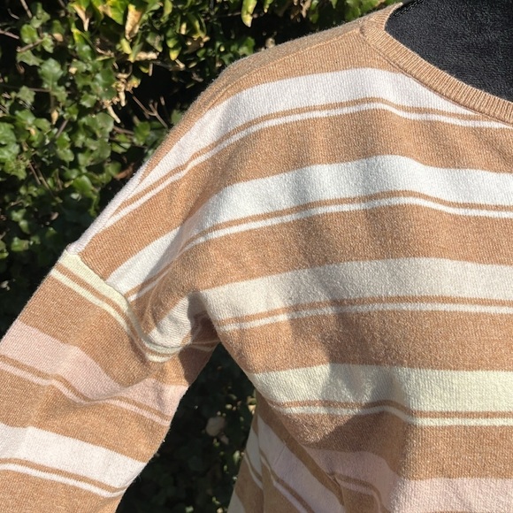 J. Jill Relaxed Fit Pullover Sweater Women’s Size Small Long Sleeve Soft Knit - Picture 4 of 6